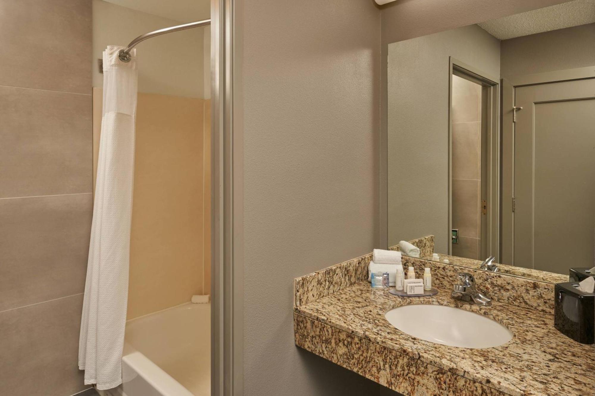 מלון Courtyard By Marriott Indianapolis South מראה חיצוני תמונה