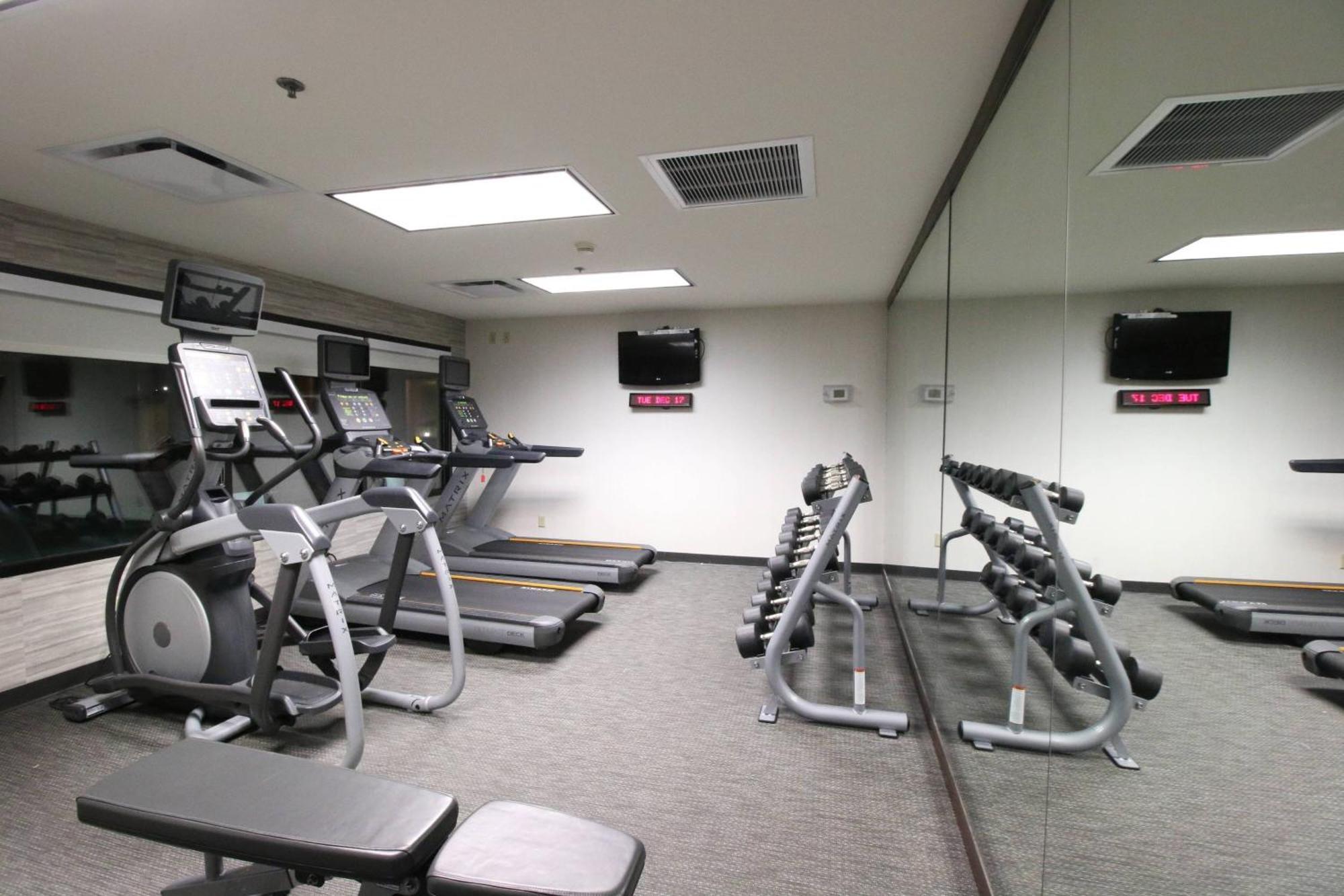מלון Courtyard By Marriott Indianapolis South מראה חיצוני תמונה