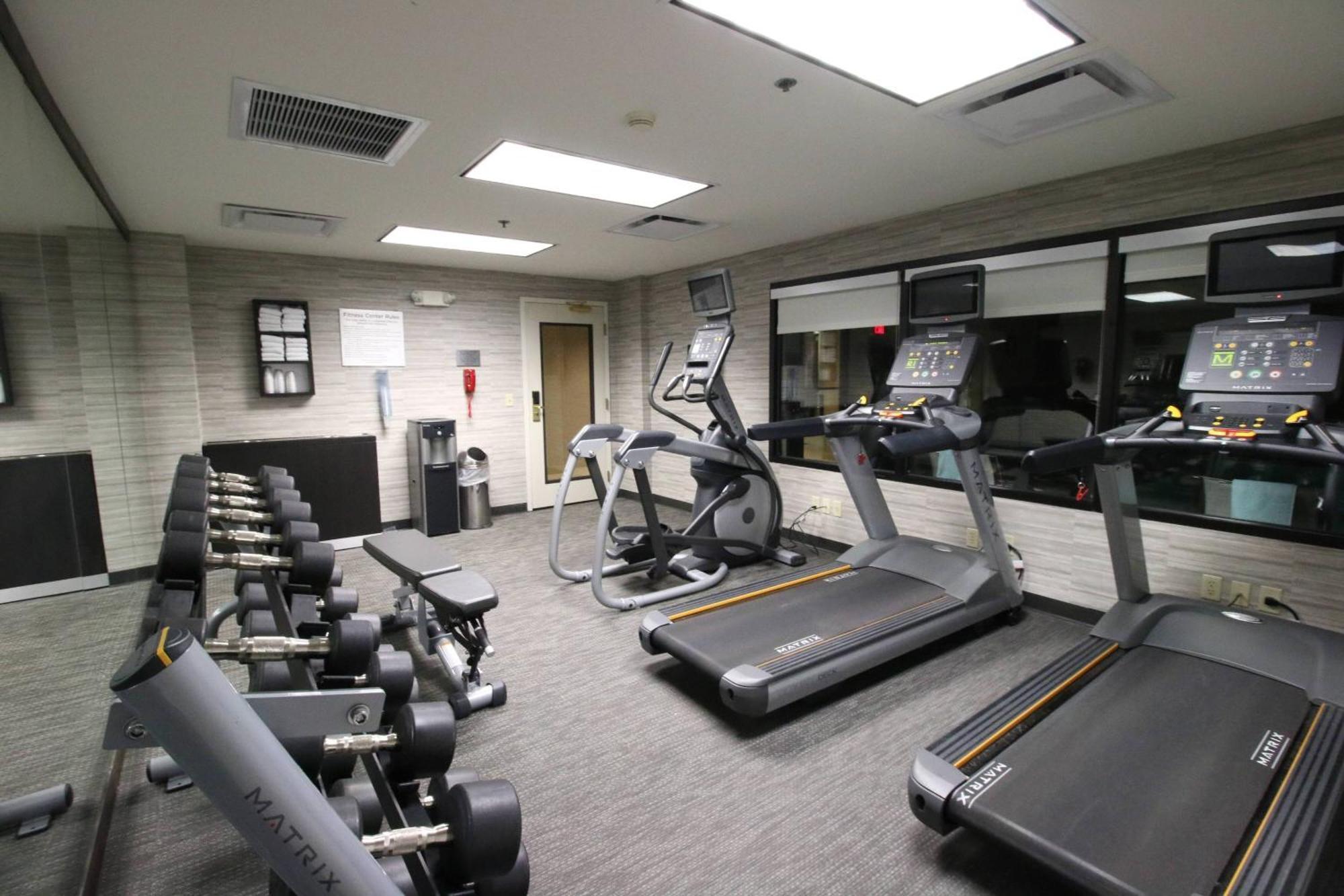 מלון Courtyard By Marriott Indianapolis South מראה חיצוני תמונה